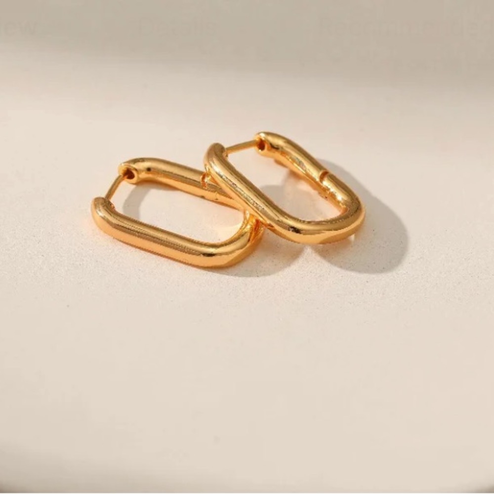 18k Gold Plated Titanium Handcrafted Earrings 1” - Picture 4 of 4
